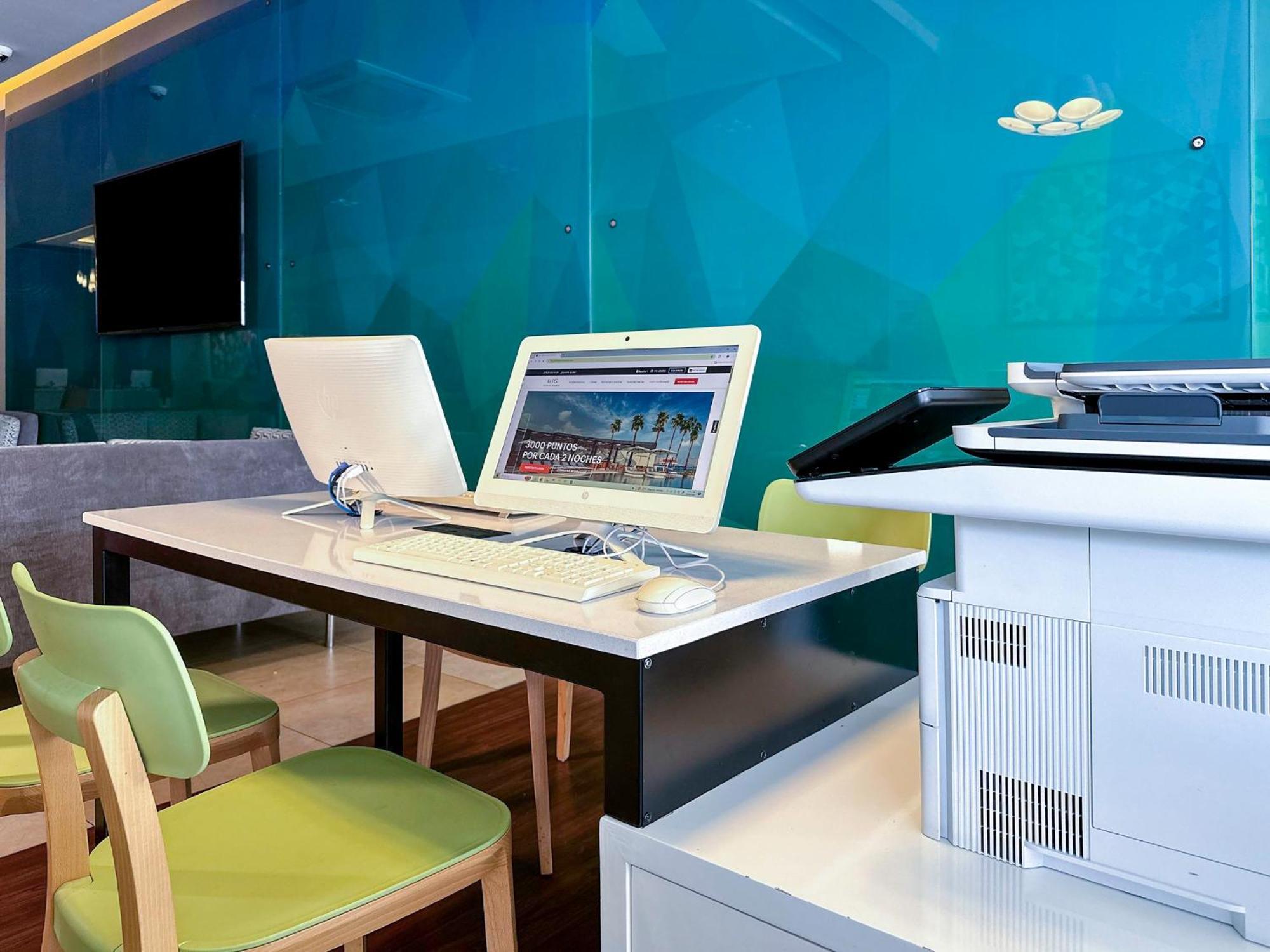 Hotel Express Mérida, An Ihg Mérida
